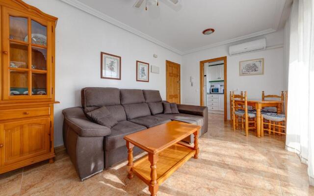 Apartment Ramon Gallud 204