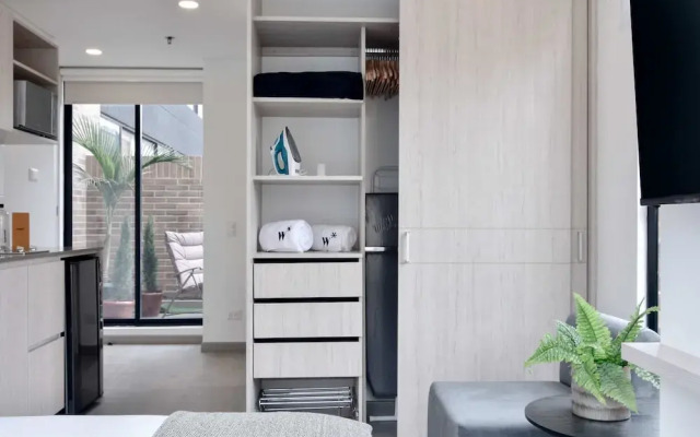 w Stylish Loft in Santa Barbara