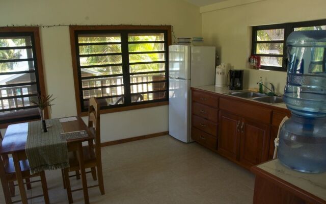 Palm Cove Cabins
