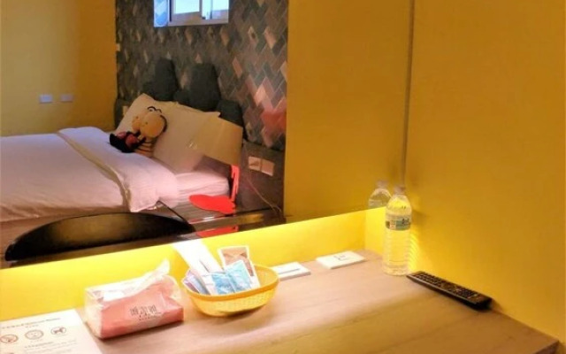 Honey B Trip B&B