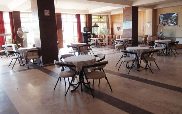 Otel Tirem