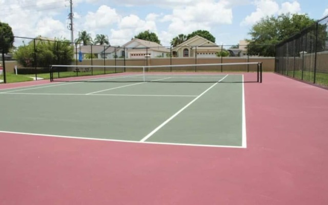 139 Stunning 3BD Home Inside Disney Area