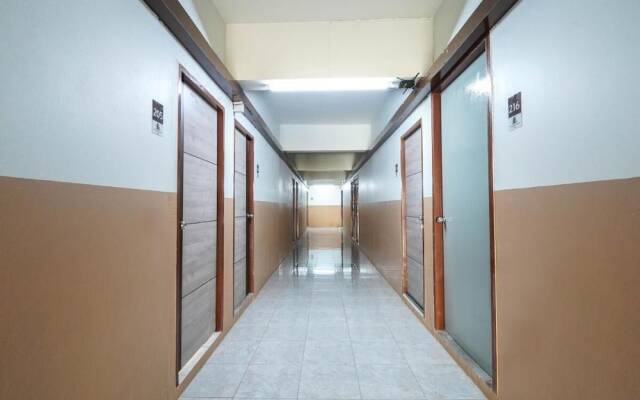 RoomQuest SPS Hotel and Residence
