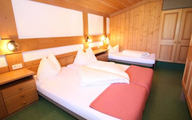 Relaxing Apartment in Hinterglemm near Forest