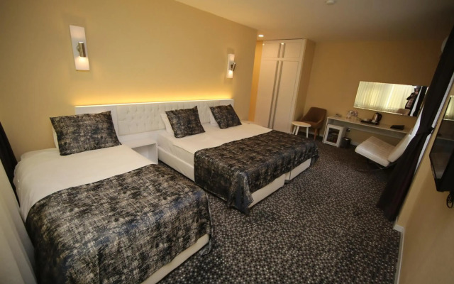 Grand Nora Hotel