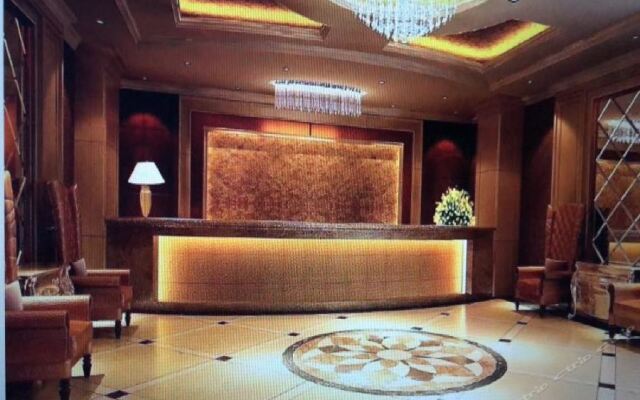Lakeside Hotel