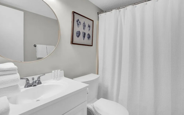 Seaside Beach & Racquet 5917