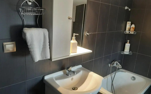 Όμορφο διαμέρισμα- σοφίτα με υπέροχη θεα