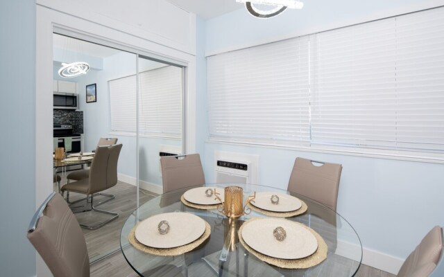 The Surf Hollywood Beach