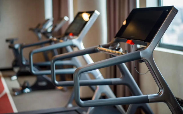 Отель Radisson RED Belgrade