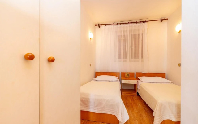 Awesome Home in Blato With Wifi and 2 Bedrooms