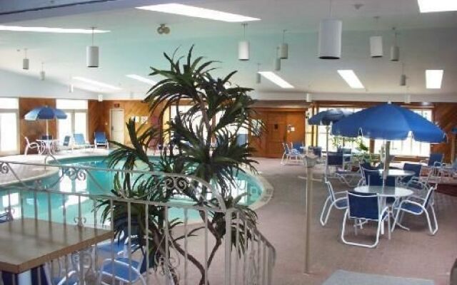 Festival Courtyard Inn