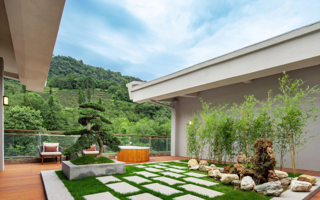 Holiday Inn Resort Mengding Mountain