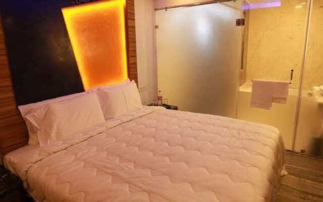 Hotel M Grand