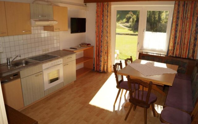 Apart Andrea Apartments