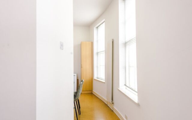 Benson Apartments by Top House