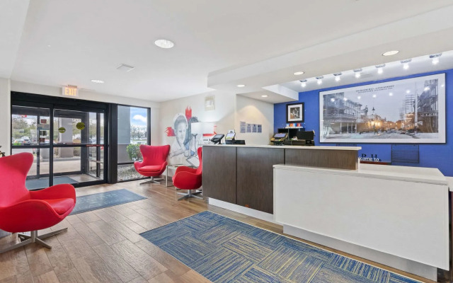 Allentown Park Hotel, Red Hotel Collection