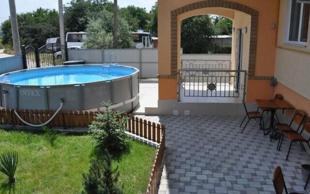 Viktoriya Guest House
