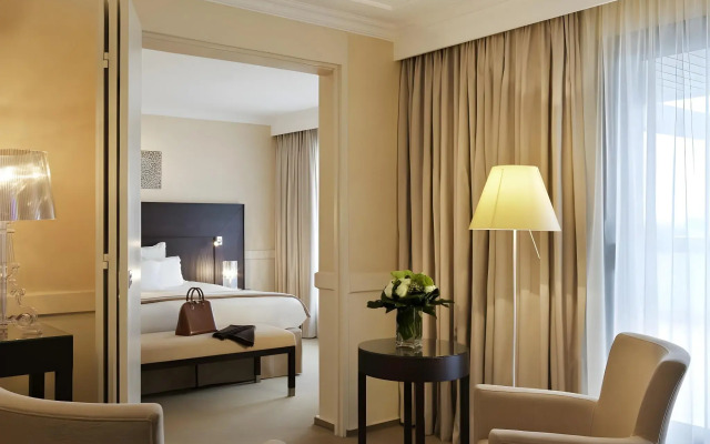 Отель Barriere Le Gray d'Albion