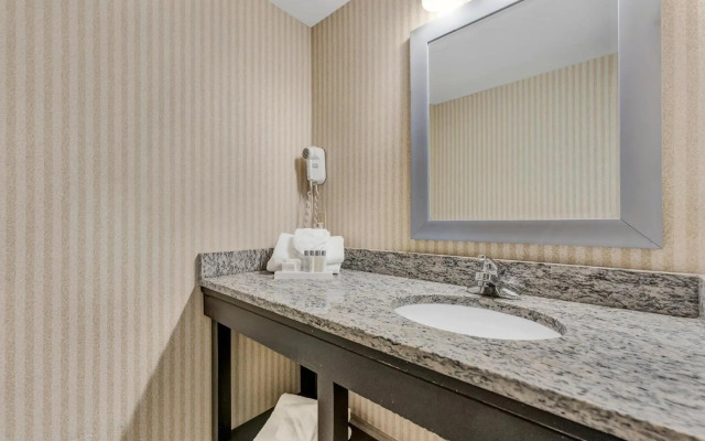 Buffalo Airport Hotel