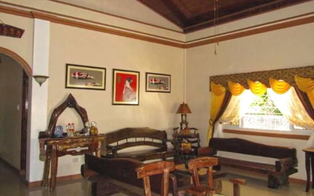 Yuken Mari Beach Haus