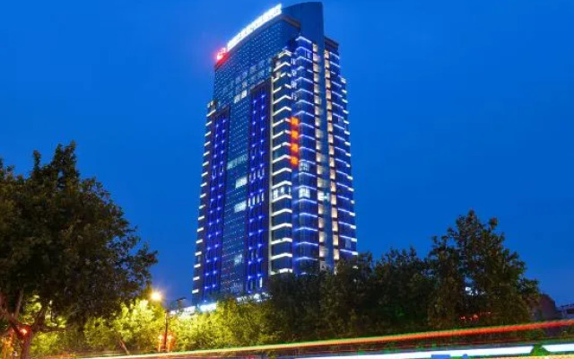 Bianjing Guomao Hotel (Kaifeng Xiaosongcheng Qingming Shangheyuan Store)