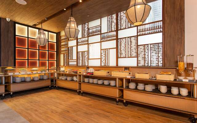 Hotel Soleil Ha Long, Trademark Collection by Wyndham
