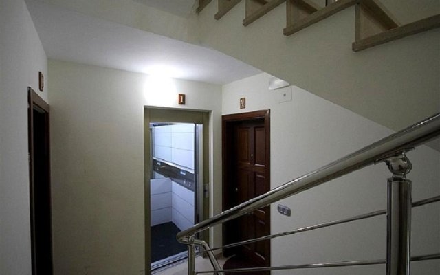 Marlenghi Apartments 8