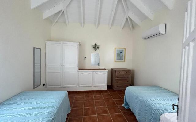 Stunning 4-bed Villa in Gros Islet, St Lucia