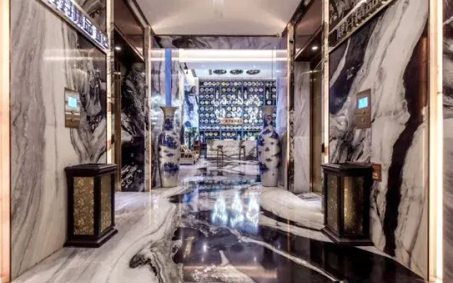Jingsheng Hotel (Chongqing Daping Paradise Walk)