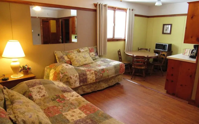 Carlson's Lodge