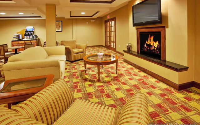 Holiday Inn Express Hotel & Suites Hardeeville - Hilton Head