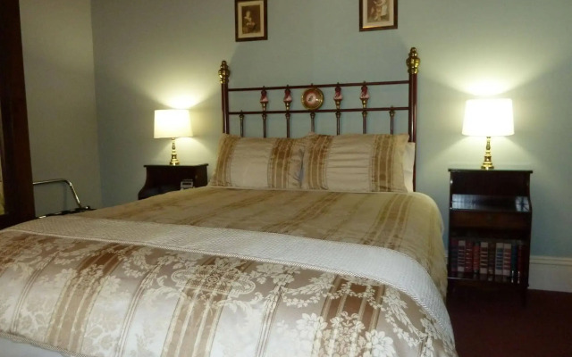 Ambleside On The Lake