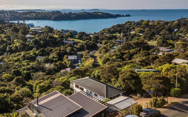 Taonga with panoramic sea views