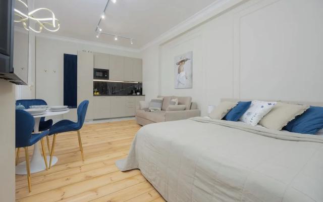 Elegant Studio for 4 by Renters
