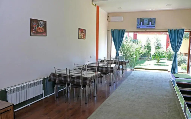 Chinor Garden Hotel 1 (Chinor Garden 1)