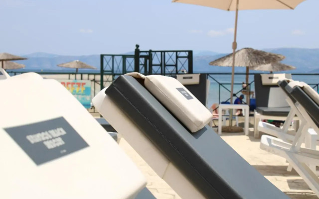 Stavros Beach Hotel