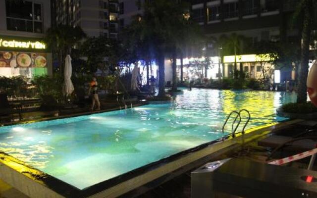 Landmark 81 B&C Free Gym, Pool