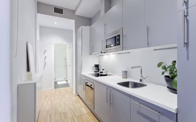 Gran Via Apartment By Flatsweethome