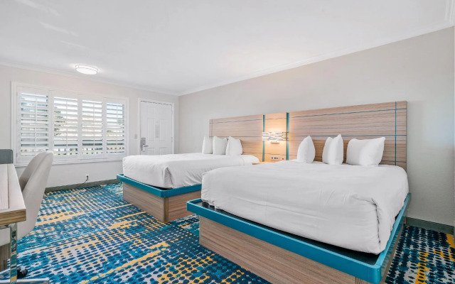 Pacific Shores Inn