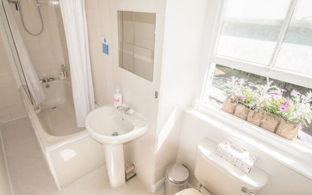Elim Bank Guest House