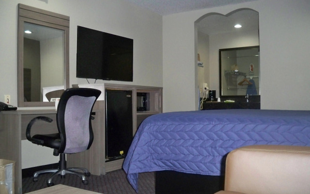 Scottish Inn & Suites