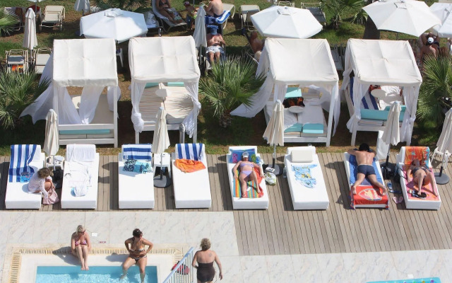 Silver Sands Beach Hotel