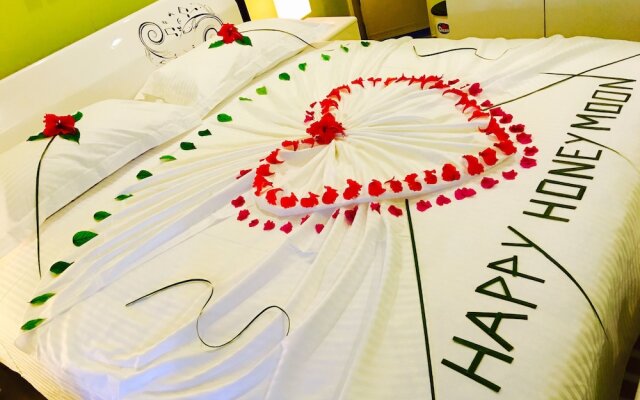 Ithaa Inn Kamadhoo Hotel