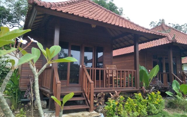 Sunset Hill Lembongan