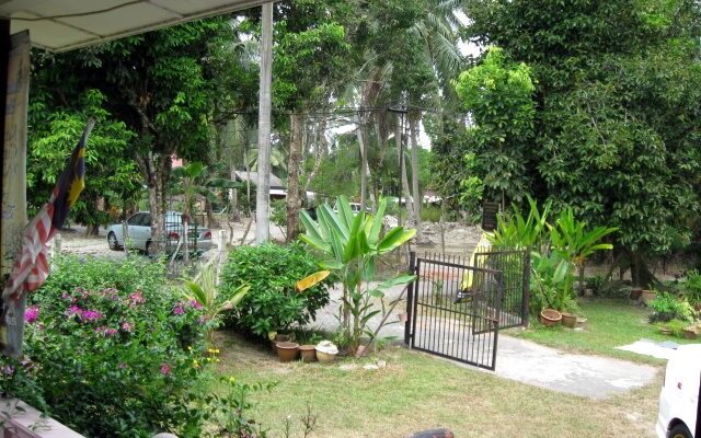 Mudin Hasan Homestay