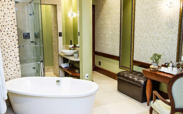 Kimberley Anne Small Luxury Hotel