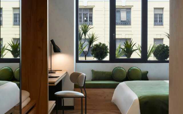 The Port Square Hotel