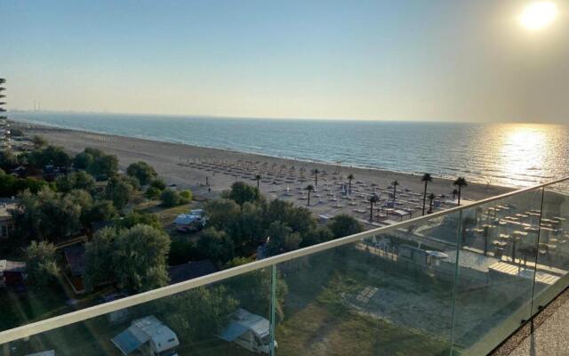 White Tower Mamaia Apartament 608