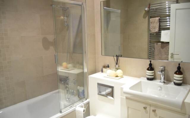 Kensington 2 Bedroom Property